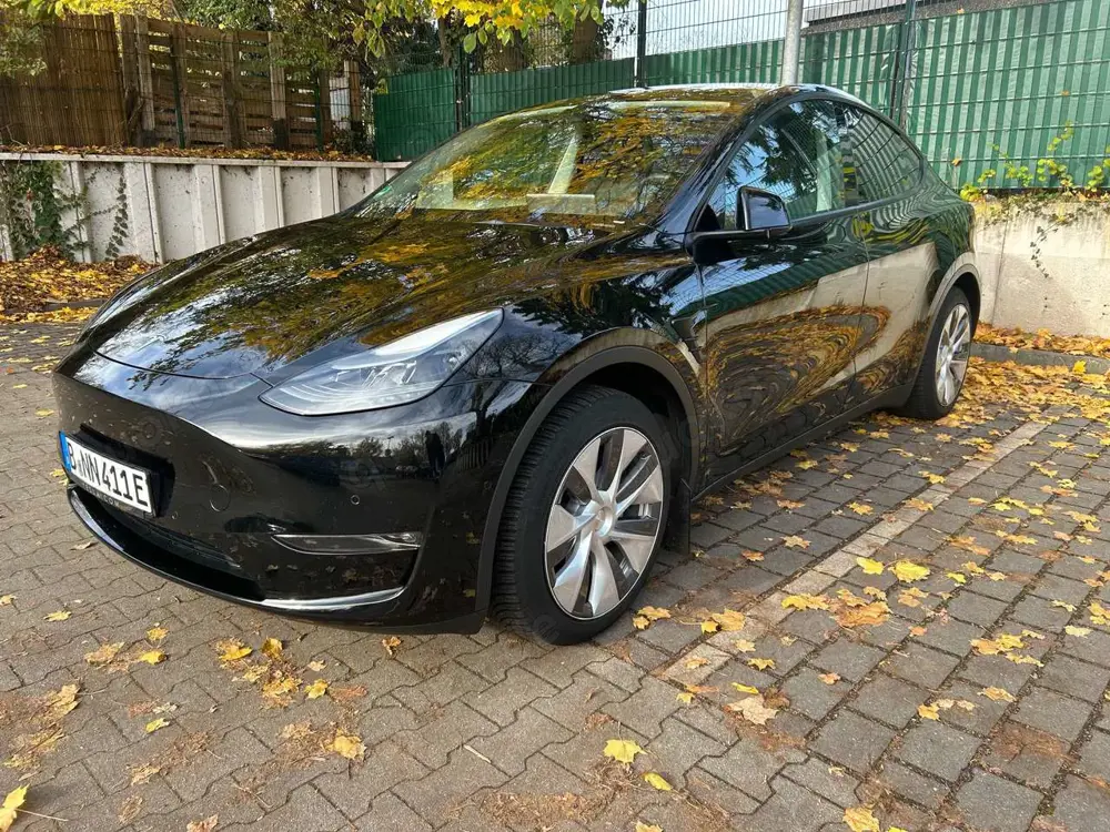 Tesla Model Y Model Y Long Range Dual Motor AWD