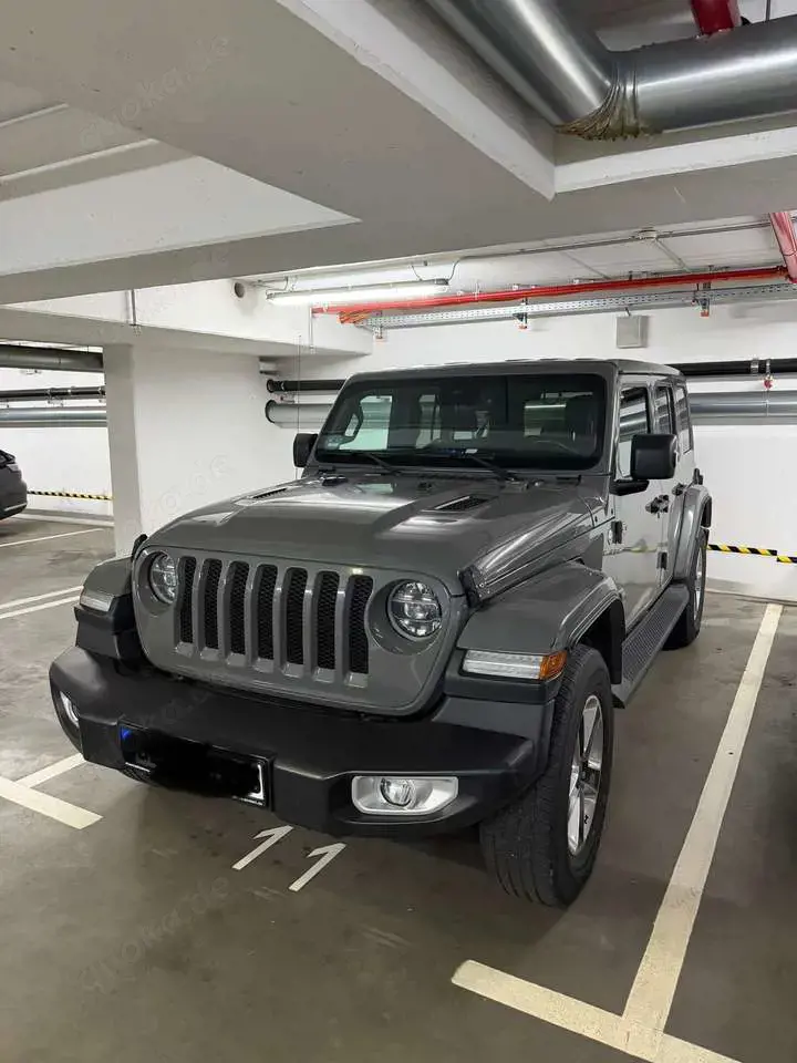 Jeep Wrangler Sahara