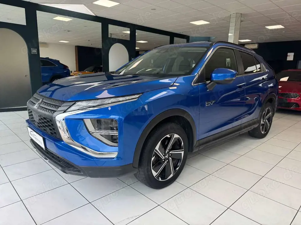 Mitsubishi Eclipse Cross Hybrid 4WD/LED/SHZ/CAM/AHK/CARPLAY