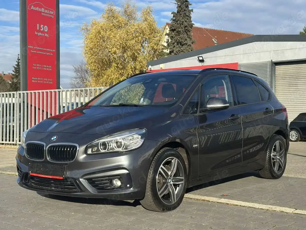 BMW 218 d Active Tourer Sport Line / Scheckheft / AHK
