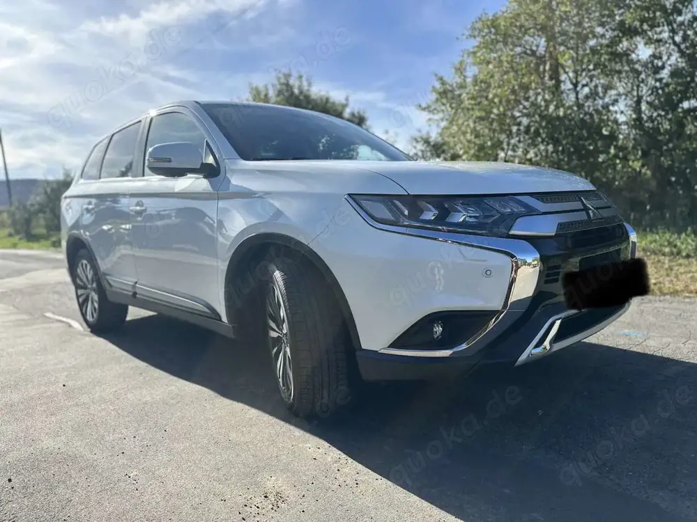 Mitsubishi Outlander 2.0 2WD CVT Diamant+