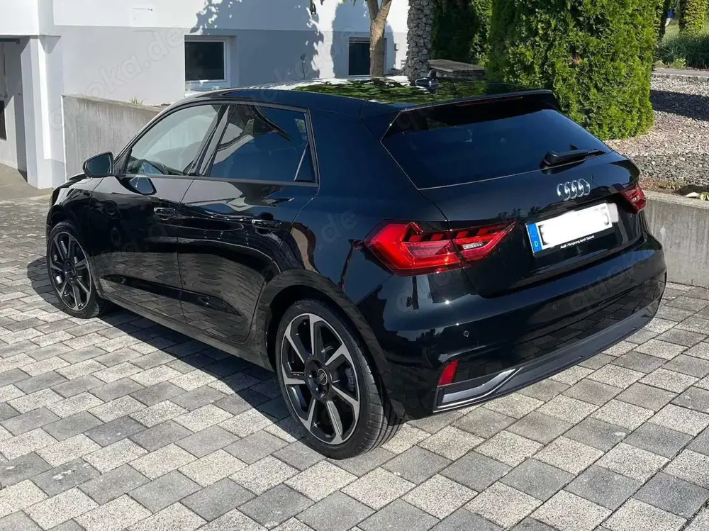 Audi A1 A1 Sportback 35 TFSI Sportback S tronic advanced