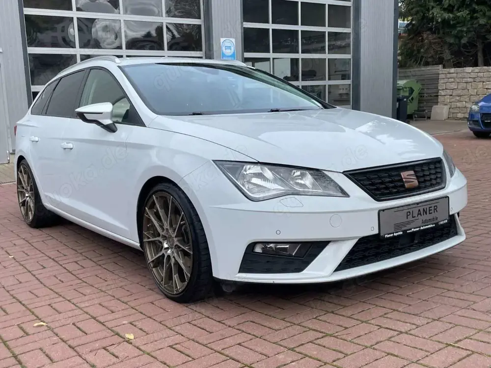 SEAT Leon ST Style DSG Navi Leder HU/AU Service neu