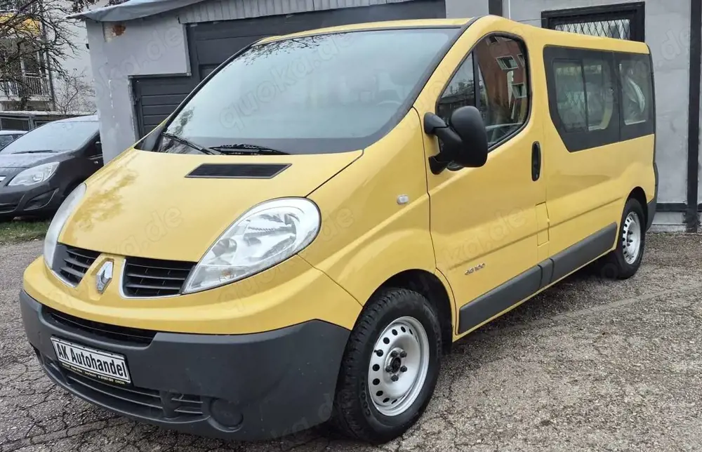 Renault Trafic Combi L1H1 2,7t  verglast Camper CarPlay
