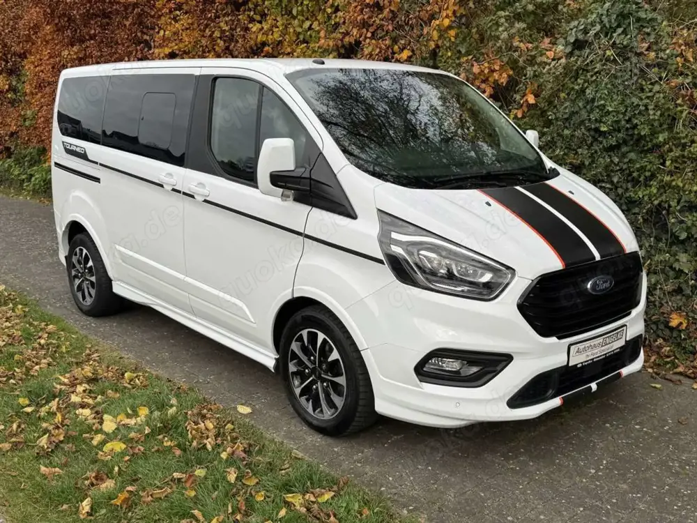 Ford Tourneo Custom Sport L1  8-Sitze /Zahnriemen NEU