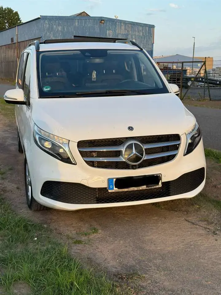 Mercedes-Benz V 300 d extralang 9G-TRONIC