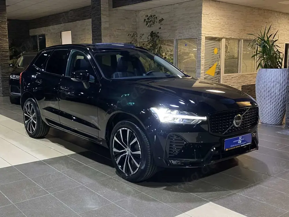 Volvo XC60 Ultimate Dark*AWD*HUD*360Cam*LED*SHZ*Pano*