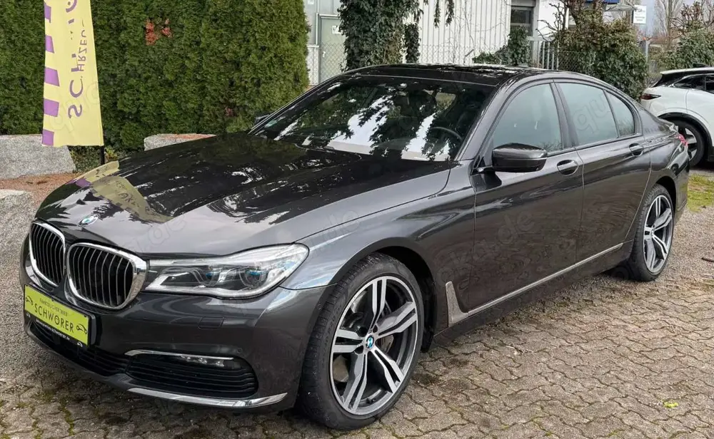 BMW 750 i xDrive*SD*Hed-Up*Komfortsitze*Kamera*MwSt.*