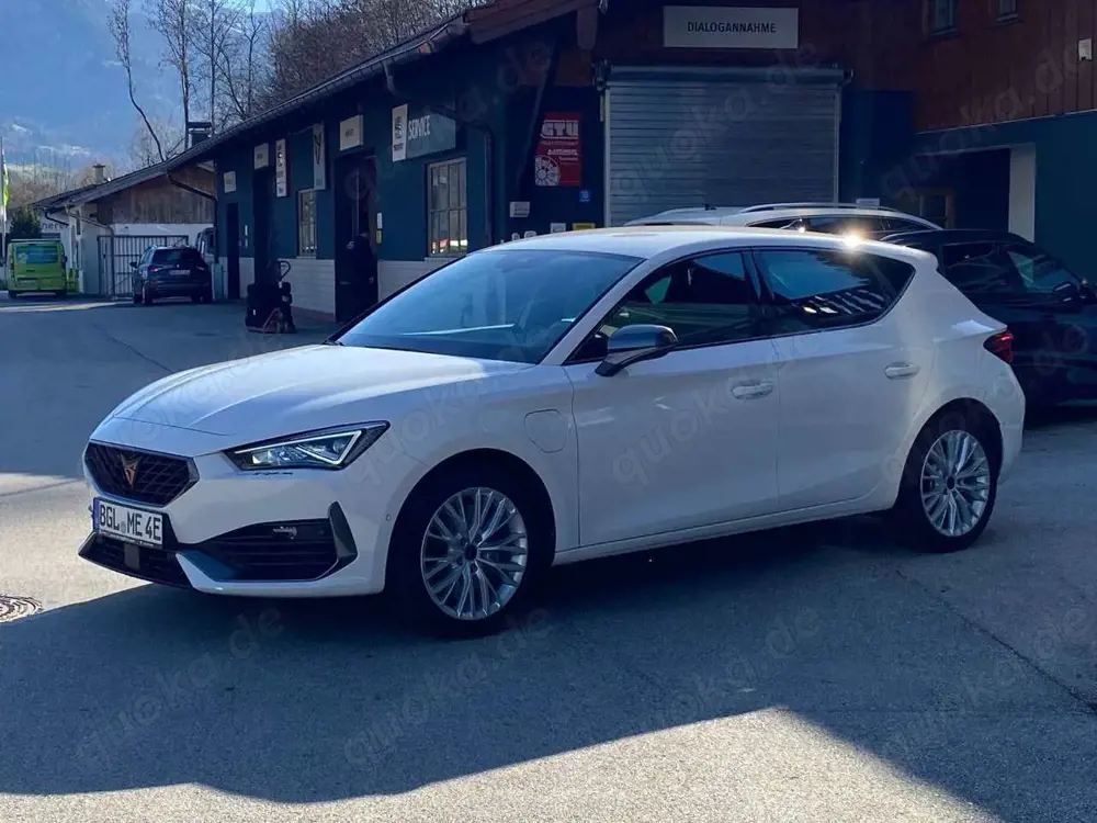 CUPRA Leon PHEV +AssistXL+Kamera+Winterpaket+Kessy