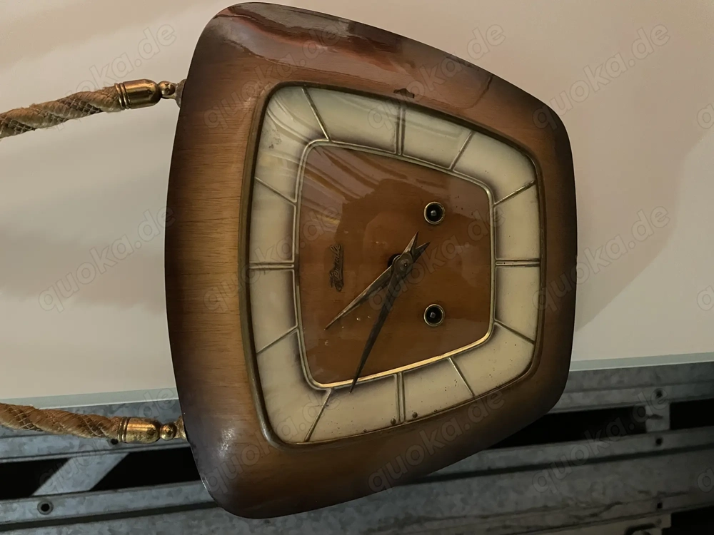 Hermle Wanduhr mechanisch Nierenform 1950 