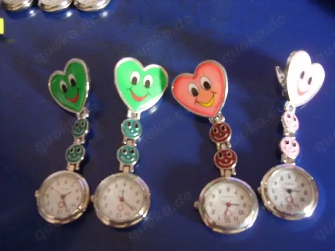 GWK-470.1 Schwesternuhr Kittel Uhr Kasak Uhr Krankenschwesteruhr Herz Nurse Watch   Pink