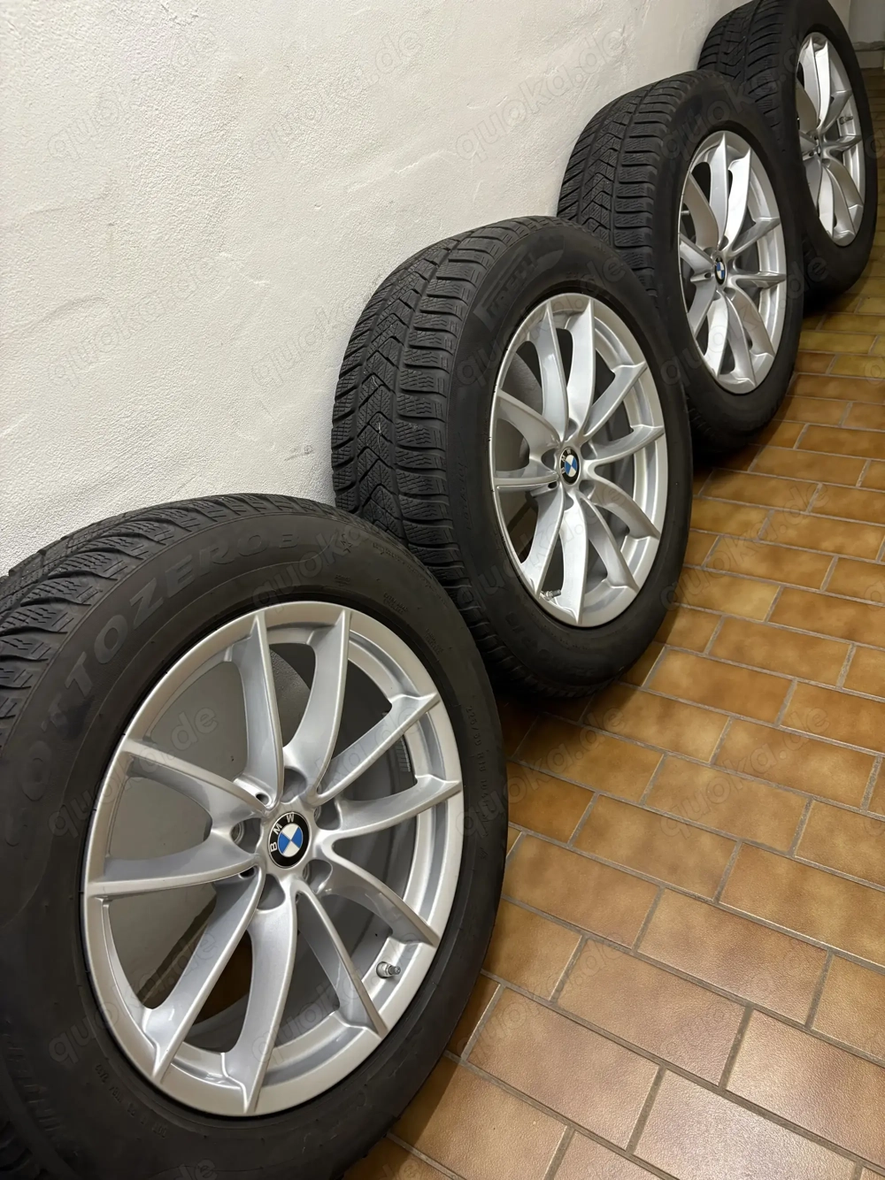 Top BMW Alufelgen X3 G01 X4 G02 18 Zoll V Speiche 618 mit Pirelli Winterreifen