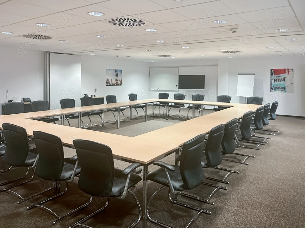 Meetings, Arbeit und Zusammenarbeit in unseren professionellen Business Center in Regus Königstraße