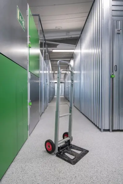 Lagerflächen von 1 qm bis 15 qm in der Kölnstr. 309 in Bonn