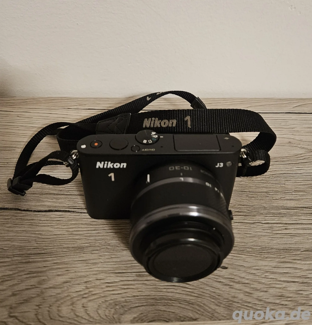 Nikon 1 J3 + Nikkor 10-30mm VR Zoom - Top!