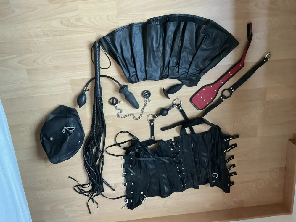 Devote und maso Frau als dauerhafte Partnerin gesucht. Du kannst mit mir ein sorgenfreies Leben führ