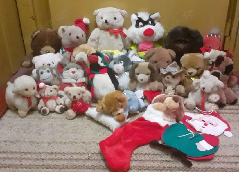 Stofftiere für Kinder - Den Preis von 1,-- muss man angeben damit die Anzeige veröffentlicht wird.