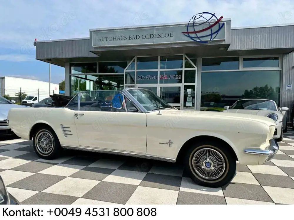 Ford Mustang Convertible Aut. 3.3l+Leder+Classic Data+Tüv