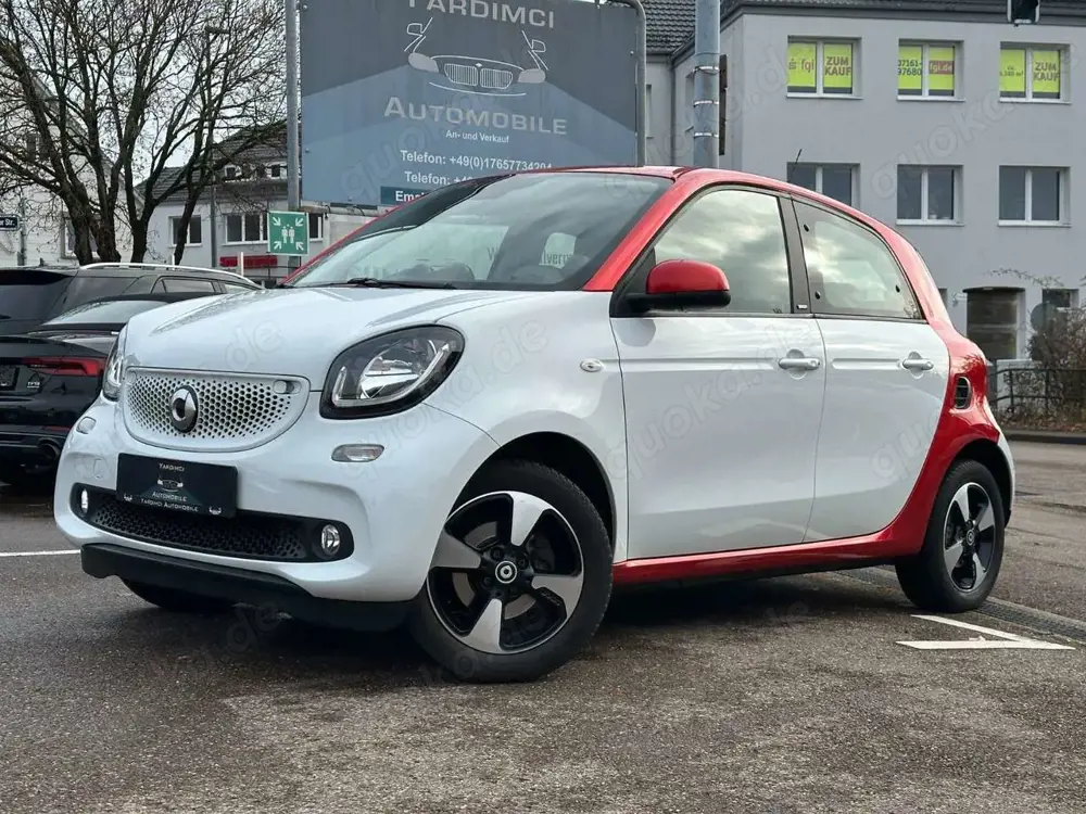 smart forFour passion*NAVI*KAMERA*SHZ*TEMPOMAT*ALU*