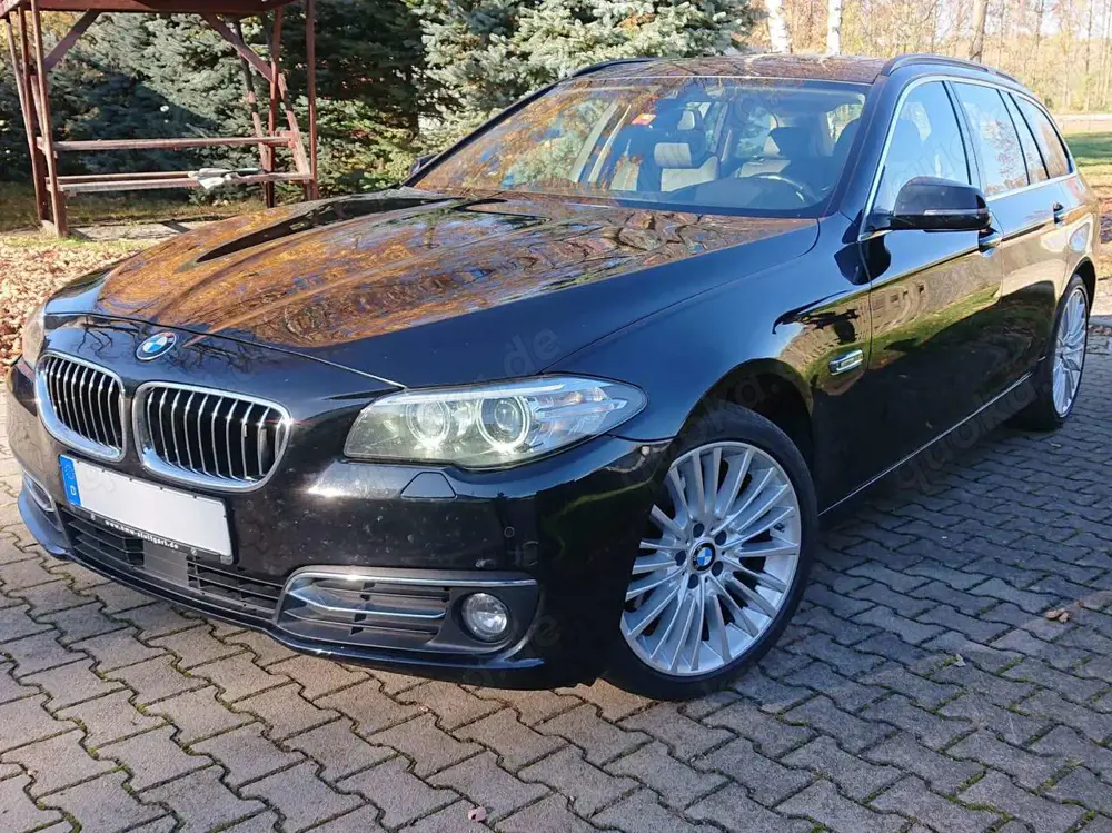 BMW 530 d xDrive Luxury Line Pano Standh AHK Dynamic Drive