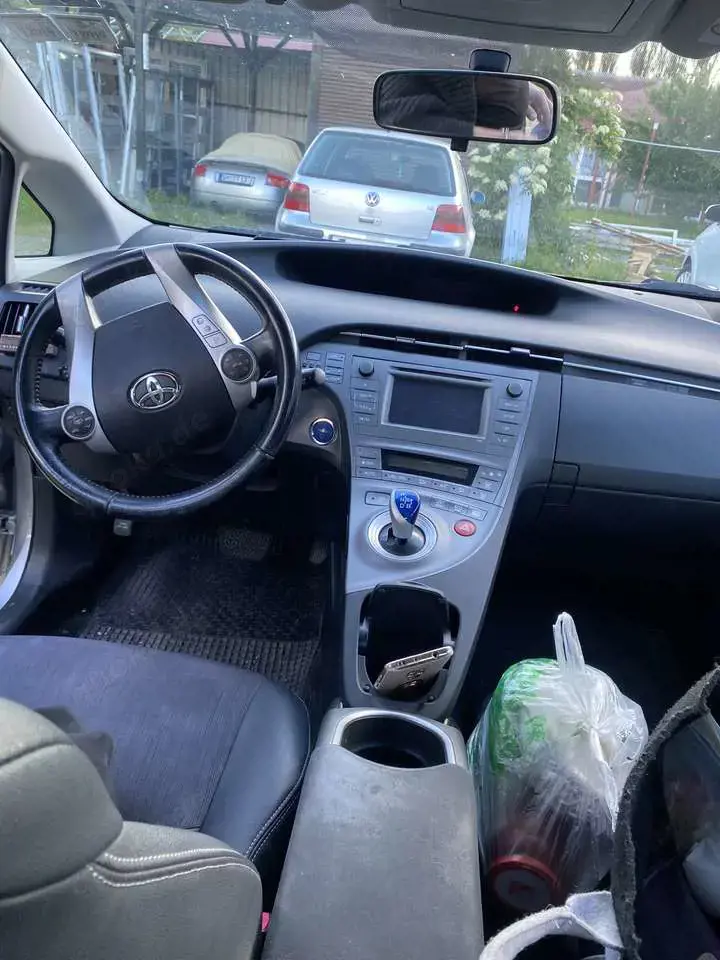 Toyota Prius (Hybrid) Life