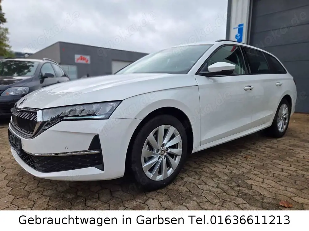 Skoda Octavia Combi 2.0 TDI Selection FACELIFT Kamera AppleCar