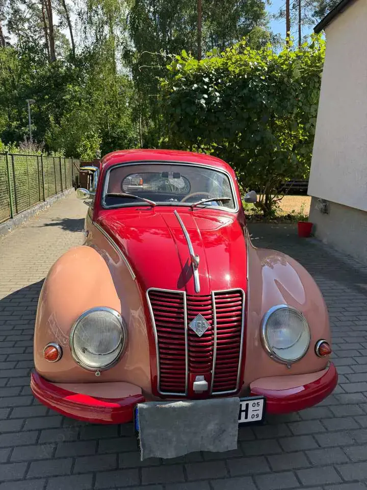 Oldtimer IFA F309/1 Limousine