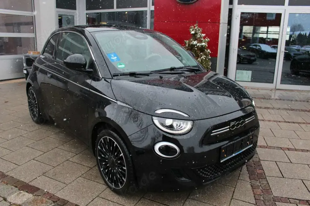 Fiat 500e La Prima by Bocelli ACC