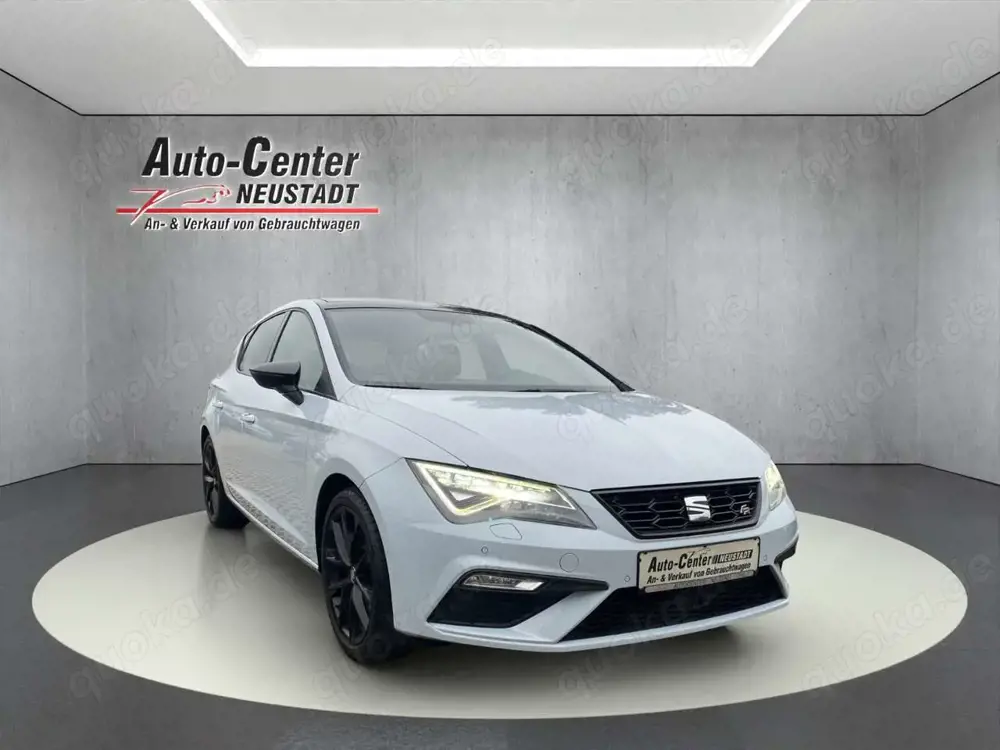 SEAT Leon FR LED/ACC/SCHD/PDC/APPLECARPLAY