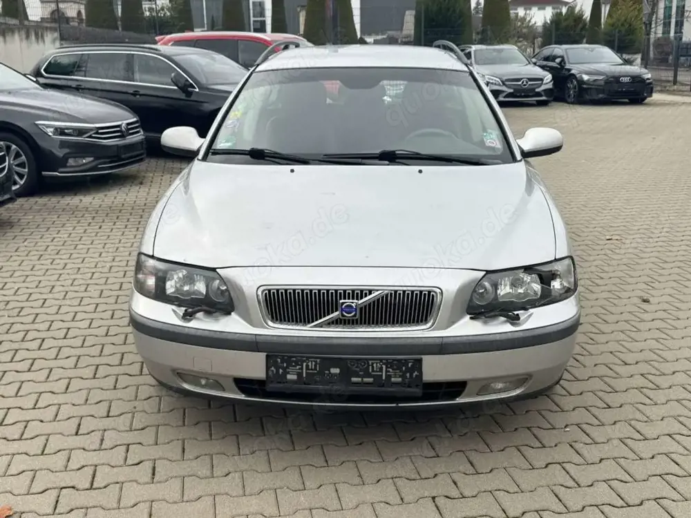 Volvo V70 2.4 D Kinetic