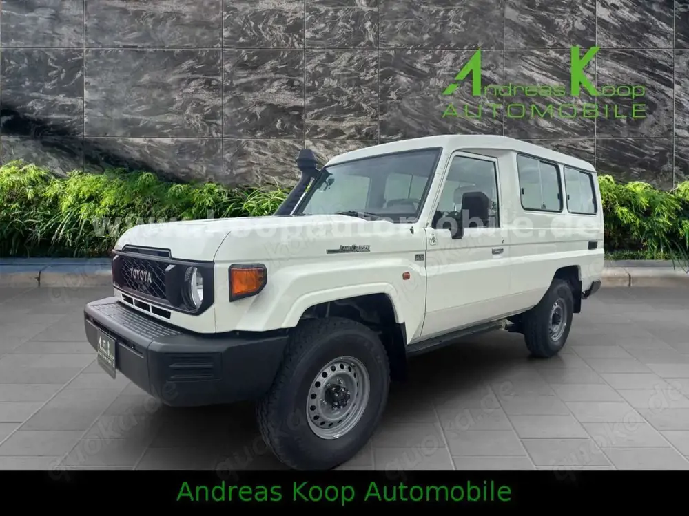 Toyota Land Cruiser GDJ 78 2,8d STD 2x90 40th Sofort