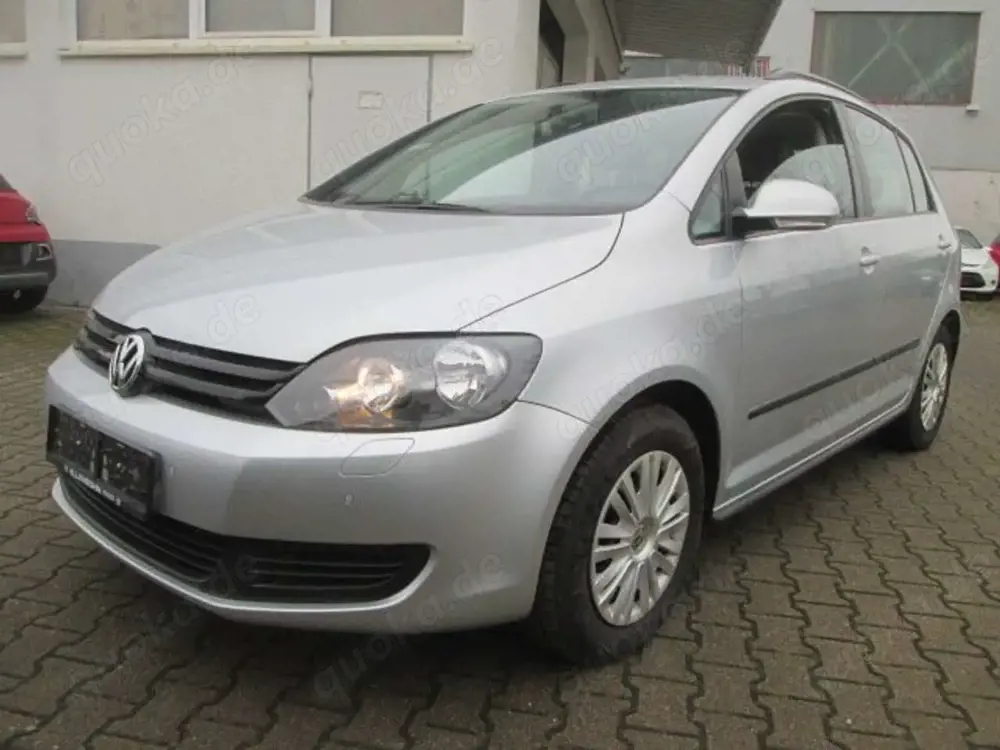 Volkswagen Golf Plus Style 1 HAND / SHZ / AHK / KLIMA / TÜV NEU