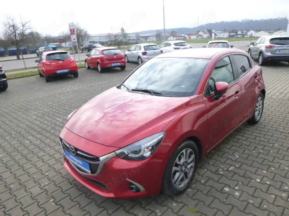 Mazda 2 SKYACTIV-G 90 Automatik, 1. Hand, Winterräder, TÜV