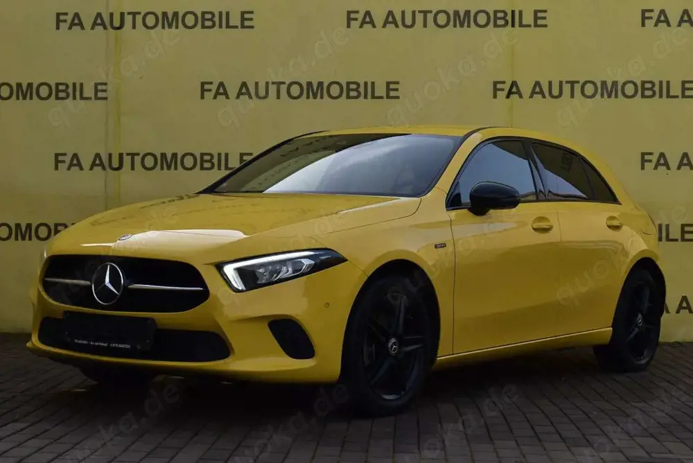 Mercedes-Benz A 250 E/NAVI/SHZ/LED/PDC/LEDER/