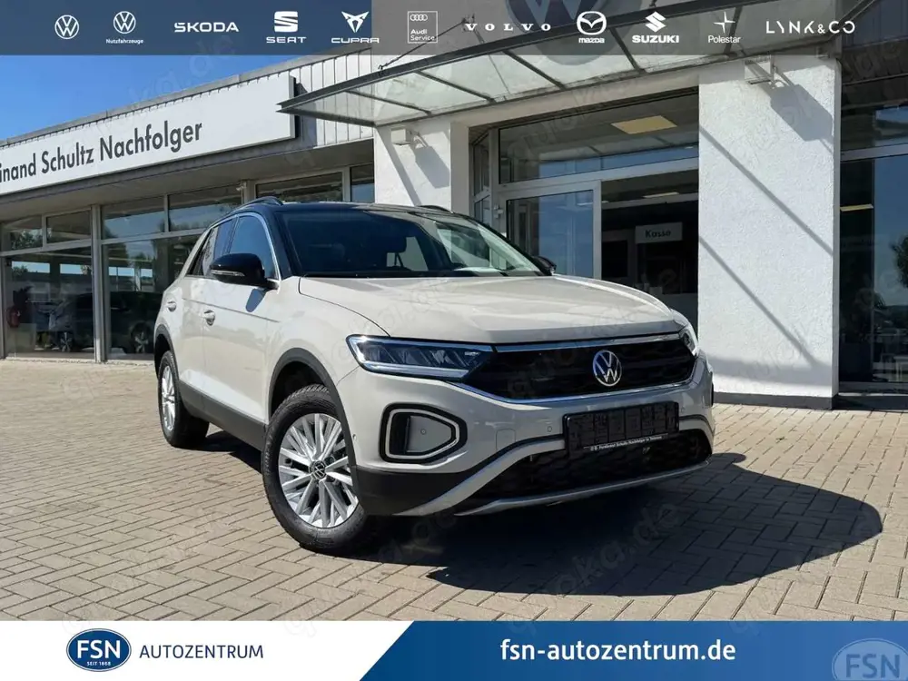 Volkswagen T-Roc Life 1.5l TSI RFK AHK NAVI ACC
