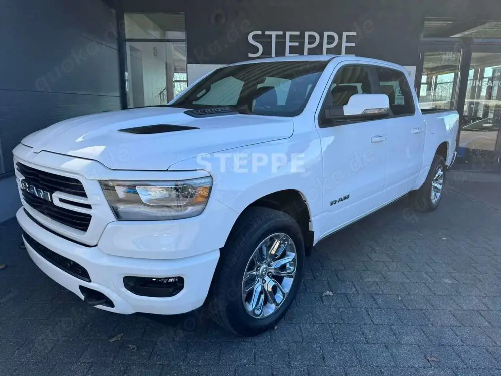 Dodge RAM 1500 5,7 V8  LARAMIE Sport Luftfed. AHK 20"