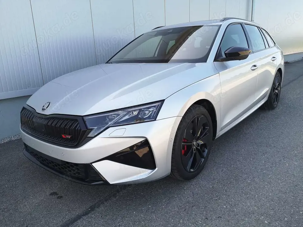 Skoda Octavia Kombi RS ABT 2.0TSI Pano Matrix Area AHK Sound GV5