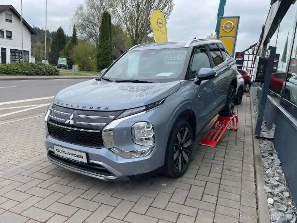 Mitsubishi Outlander 2.4L PHEV Intro Edition