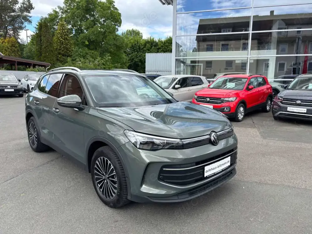 Volkswagen Tiguan 2.0 TDI DSG Life,Navi,AHK,LED,Kamera,ACC,