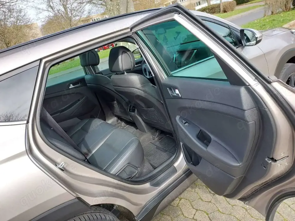 Hyundai TUCSON 2.0 CRDi 4WD Premium