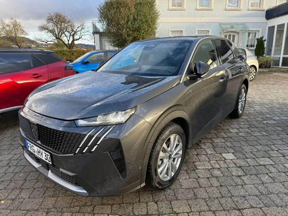 Peugeot 3008 145 Hybrid e-DSC Allure,Szhg,360°,ACC,Navi,LED
