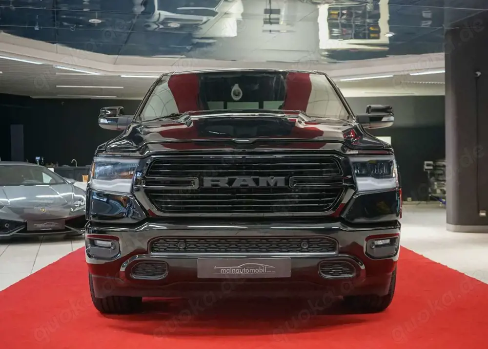 Dodge RAM 1500 4X4 Bighorn CrewCab 4WD-Auto PDC Kamera