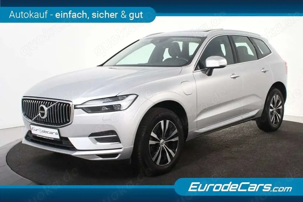 Volvo XC60 T8 AWD Inscription *1.Hand*Pano.*Standheiz*