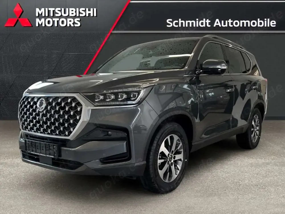 SsangYong Rexton 2.2 D Lux 4WD LED Navi Abstandstempomat Navi 3,5T