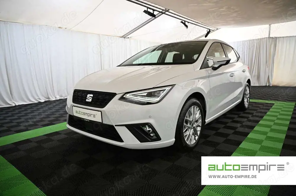SEAT Ibiza 1.0 TSI Style VOLL-LED/CAR-PLAY/KAMERA/16