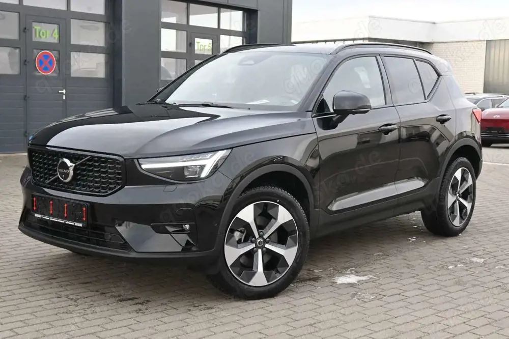Volvo XC40 B4 Dark*FSHZG*360°*PANO*ACC*Pixel*
