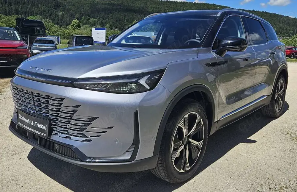 BAIC Beijing X75 1.5 Turbo 7-DCT Pano*Leder*360°All-Inklusive