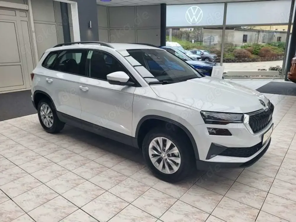 Skoda Karoq 1.5 TSI DSG Selection AHK  ACC Kessy Kamer