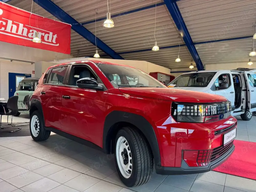 Fiat Grande Panda Elektro 83 kW Red