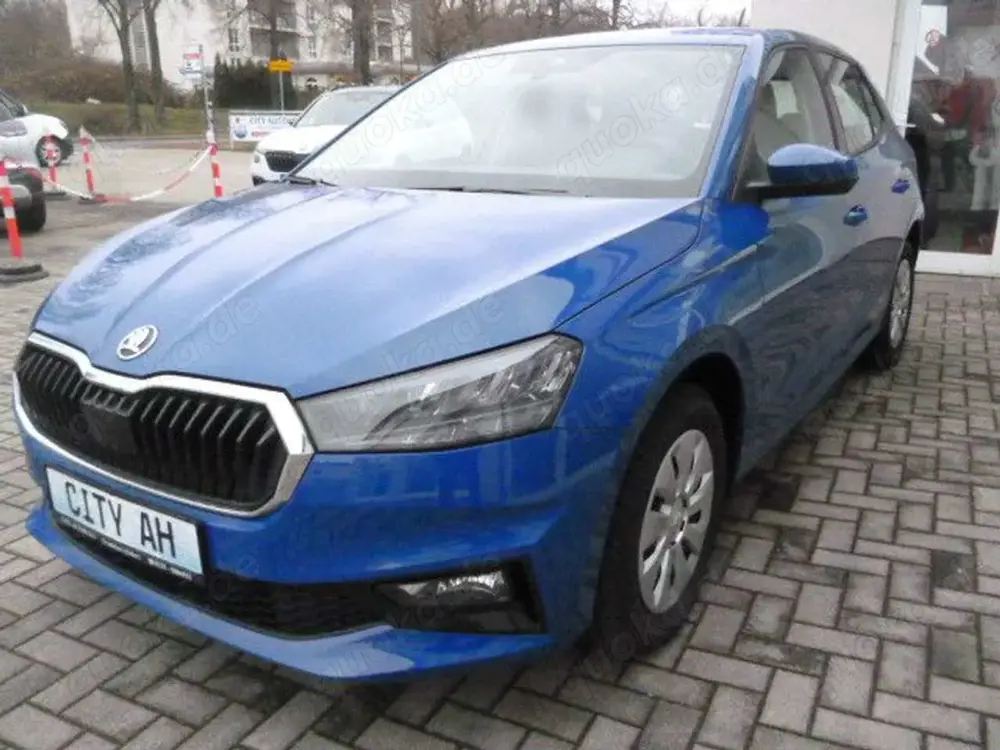 Skoda Fabia 1,0 Drive KLIMA PDC ZV+FB DAB APPLECAR-NAV